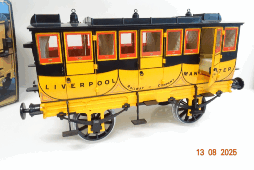 Hornby Spur 3,5 Zoll G104 Personenwagen zu G100 Rocket Dampflok in OVP JL2277 – Bild 3