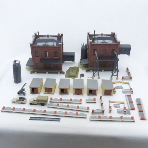 Kibri H0 Fabrikanlage mit Zubehör aus Anlagenrückbau siehe Bilder o. EX5818