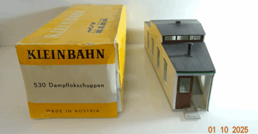 Kleinbahn H0 530 Lokschuppen siehe Foto in OVP PK1205