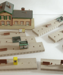 Konvolut H0 Bahnhof und Bahnsteig aus Anlagenrückbau siehe Foto PK1745 o.