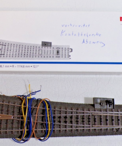 Märklin H0 24712 schlanke Weiche rechts mit Antrieb siehe Foto in OVP PK3167
