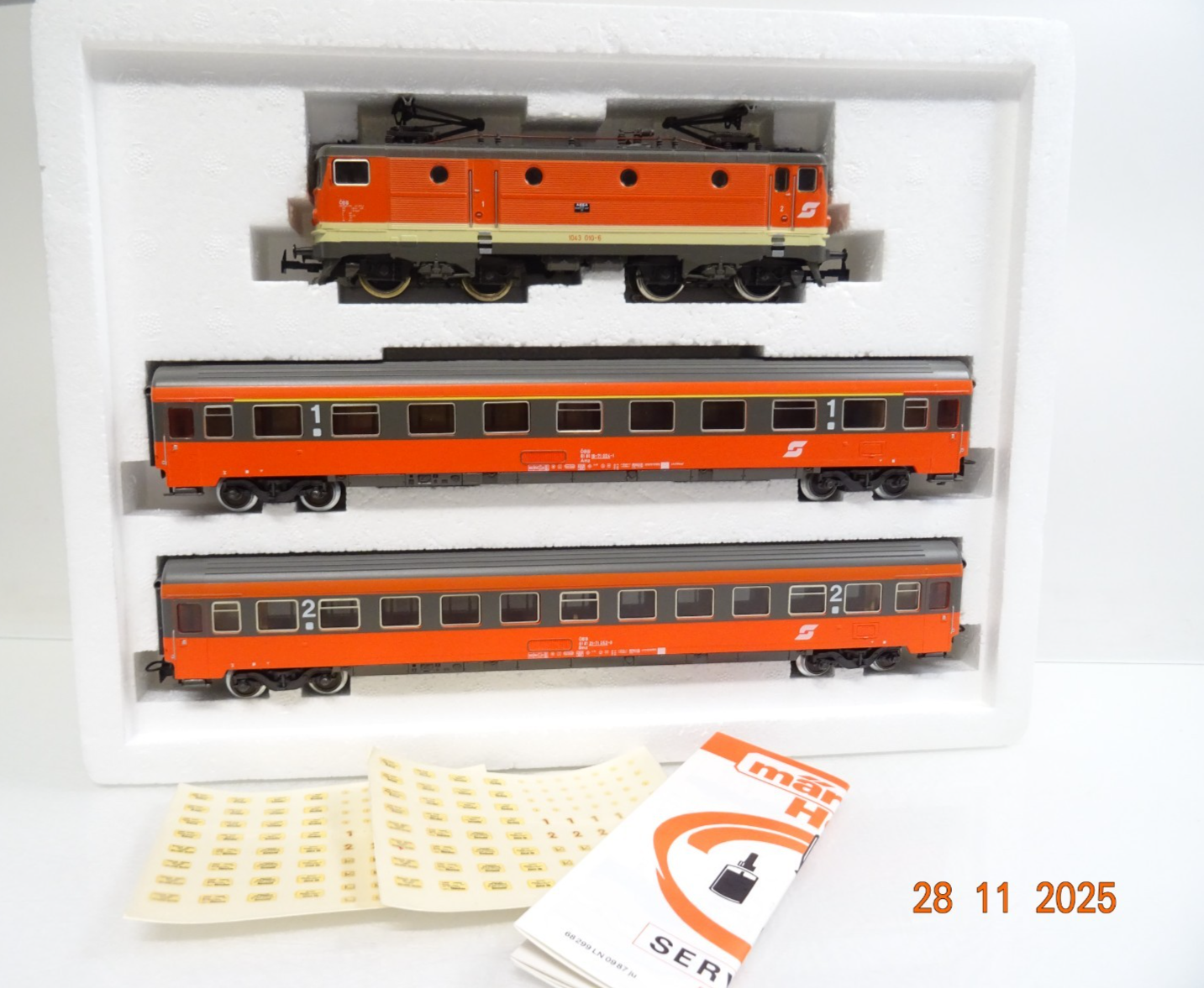 Märklin H0 2843 Österreich Schnellzug-Set 3tlg. mit E-Lok der ÖBB in OVP JL4768