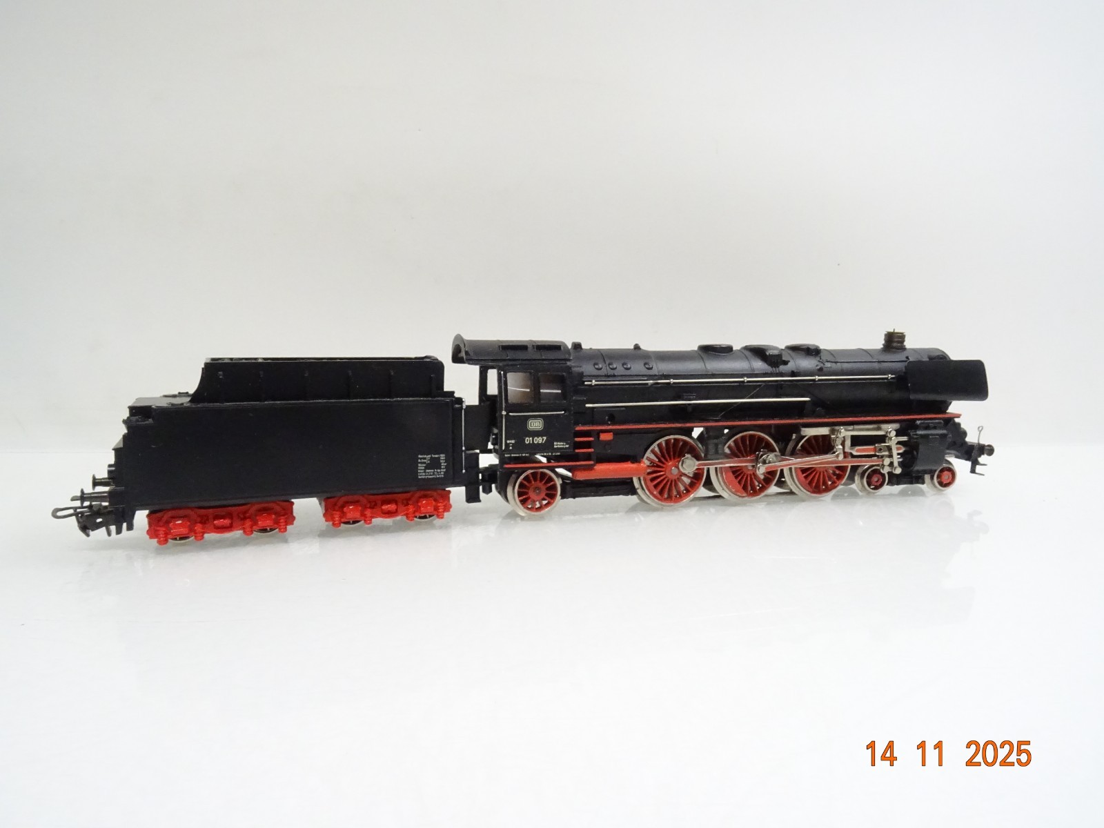 Märklin H0 3048 Dampflok BR 01 097 der DB mit OVP JL4515 – Bild 3