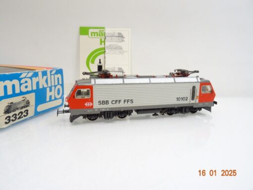 Märklin H0 3323 Schweiz E-Lok Re 4/4 10102 der SBB in OVP LE8300