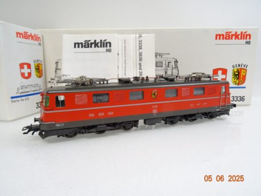 Märklin H0 3336 Schweiz E-Lok Ae 6/6 11425 der SBB in OVP JL947