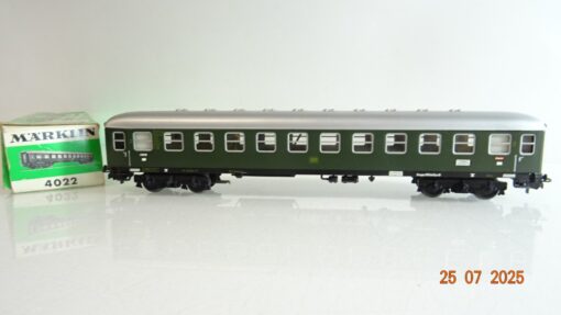 Märklin H0 4022 Personenwagen 2. Kl. der DB Blech in OVP PR9253