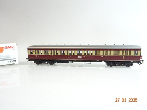 Märklin H0 43109 Abteilwagen  Ruhr Schnellverkehr Schlußlaternen in OVP PR6800