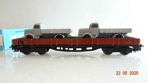 Märklin H0 4515 Niederbordwagen, 4-achsig mit Mercedes-LKW der DB in OVP PR7971 – Bild 3