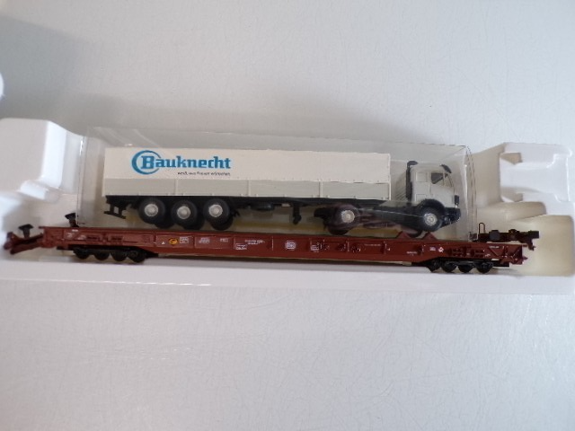 Märklin H0 4742 Niederflurwagen mit Bauknecht Sattelzug der DB in OVP BH1559 – Bild 3