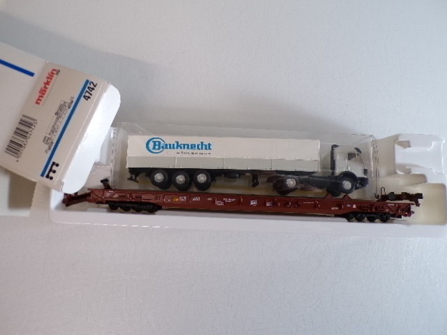 Märklin H0 4742 Niederflurwagen mit Bauknecht Sattelzug der DB in OVP BH1559