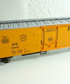 Märklin H0 47780 US Kühlwagen Pacific Fruit Express RR2586 o.