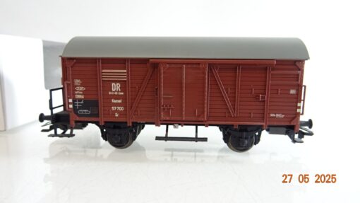 Märklin H0 48810-05 gedeckter Güterwagen mit Bremserhaus der DR in OVP PR8069 – Bild 3