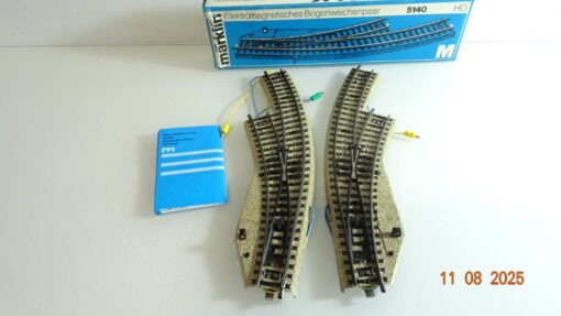 Märklin H0 5140 Bogenweichenpaar elektrisch M-Gleis in OVP RR2694