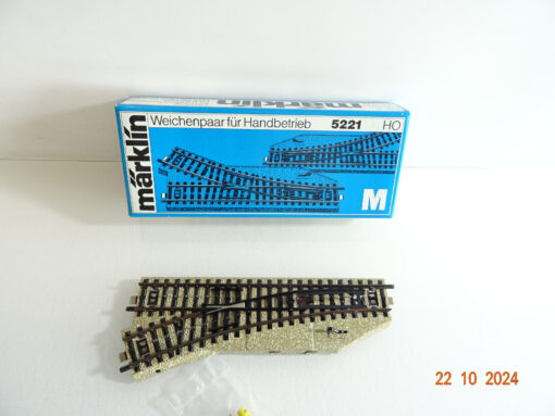 Märklin H0 5221 M-Gleis Weiche für Handbetrieb in OVP CK3498
