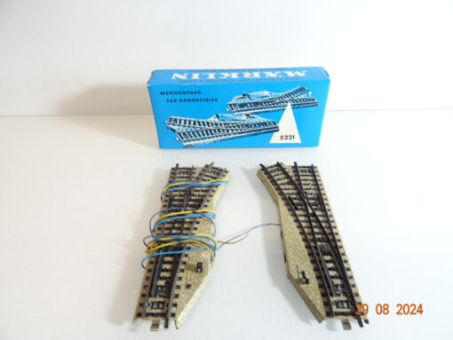 Märklin H0 Konvolut 5221 M-Gleis siehe Foto in OVP CK3300