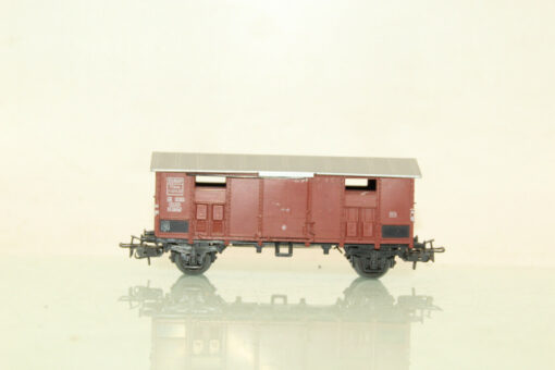 Märklin H0 gedeckter Güterwagen mit Bremserhaus der DB patiniert o. GS1647