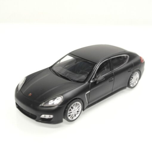 Minichamps 1:43 Porsche Panamera Turbo schwarz matt, siehe Bilder o. RF1286