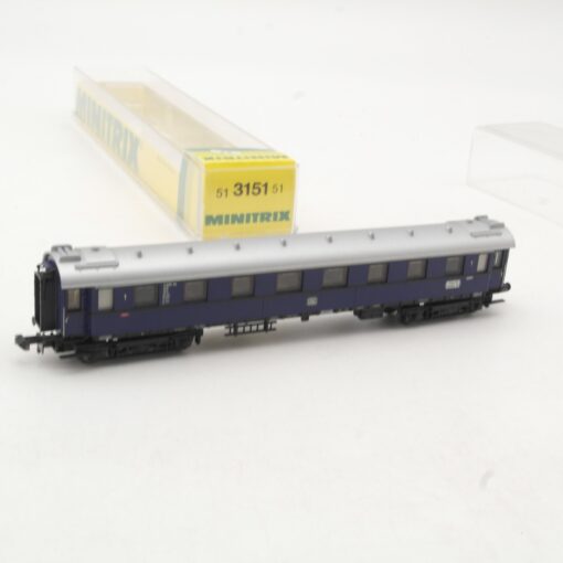 Minitrix N 13306 Personenwagen 1. Klasse 11493 der DB in EVP RR520