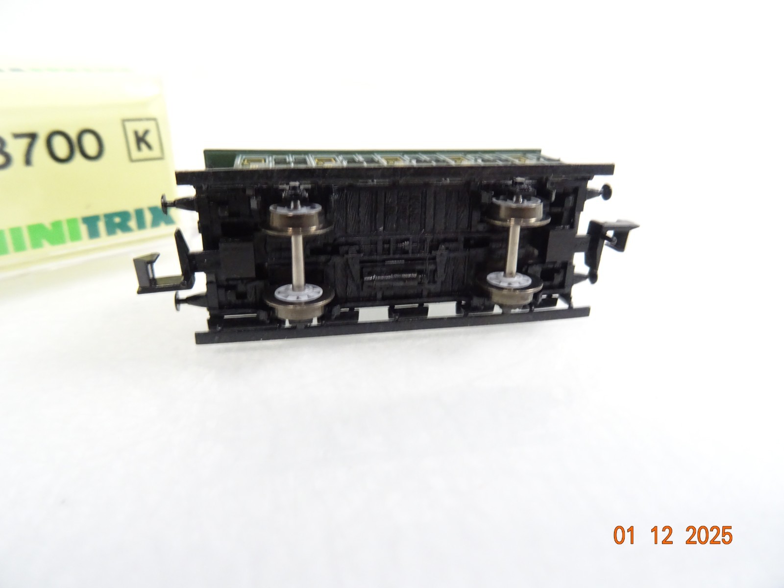 Minitrix N 13700 K Personenwagen 3. Klasse der K.Bay.Sts.B. in EVP RR5177 – Bild 4