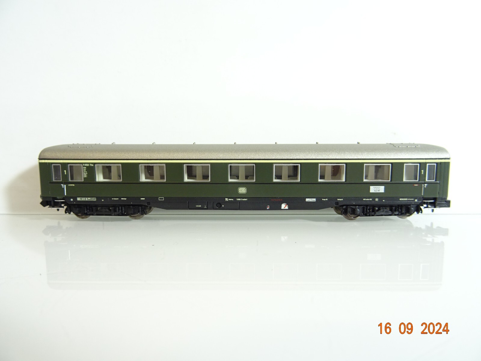 Minitrix N 15769-11 Personenwagen 1. Klasse der DB in OVP PR2783 – Bild 3