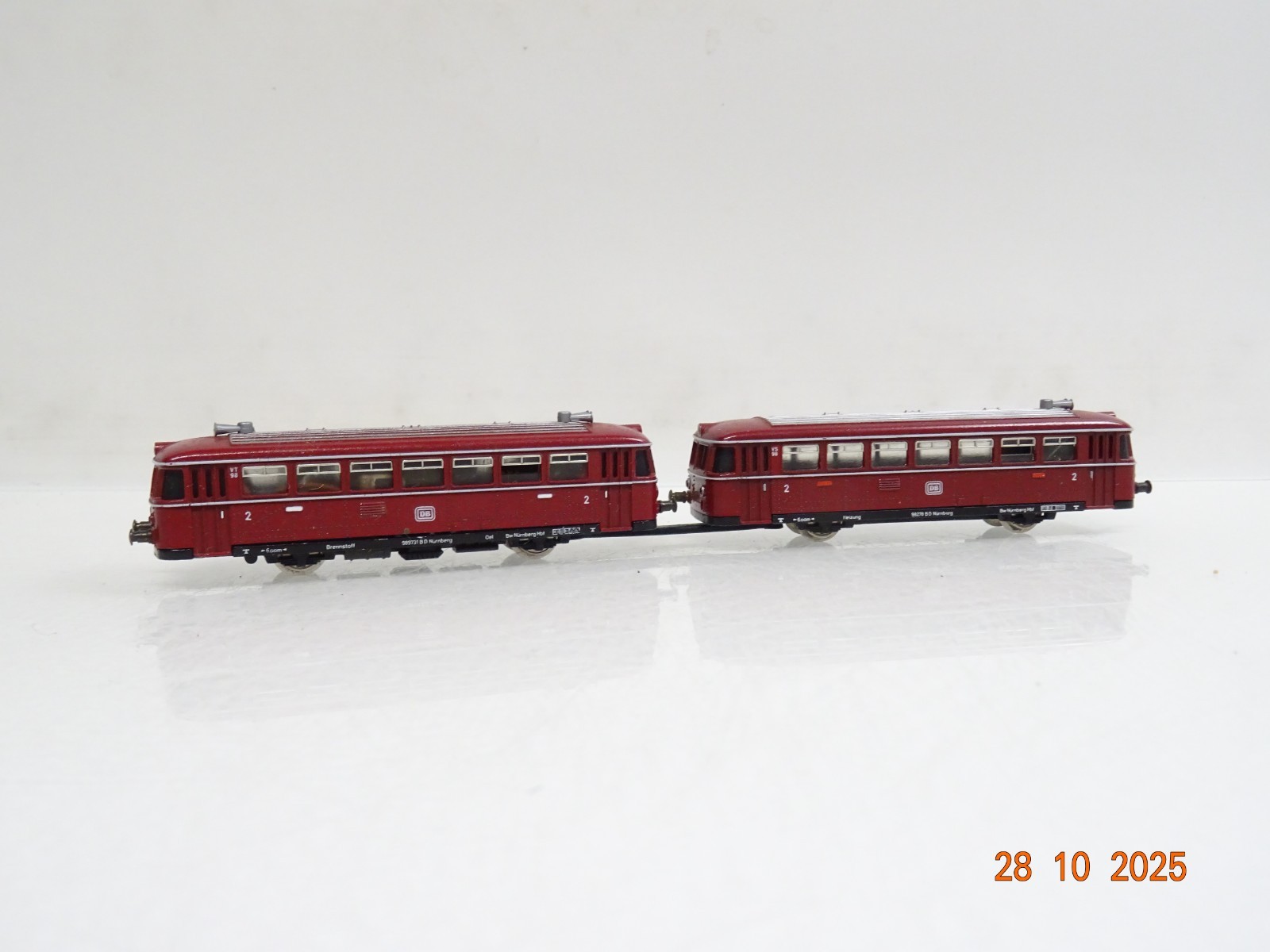 Minitrix N 2980 Schienenbus mit Beiwagen der DB JL3892 o. – Bild 3