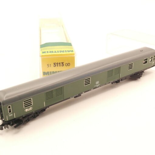 Minitrix N Gepäckwagen Düm der DB in EVP ER4846