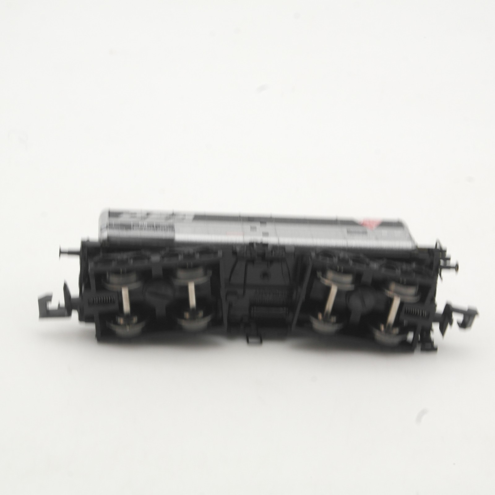 Minitrix N Schweröl Kesselwagen DEA RR5079 o. – Bild 4