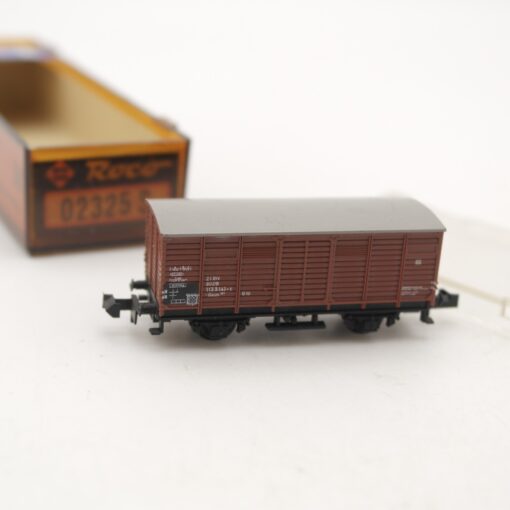 Minitrix N gedeckter Güterwagen der DB in EVP RR2205