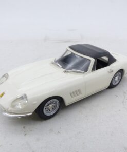 Model Box / Revell 1:43 8419 Ferrari 275 GTB/4 Spyder 1966 in Tüte o. EX8372