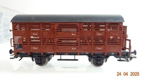 Piko H0 54031 Viehverschlagwagen der DR in OVP PR7235 – Bild 3