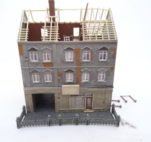 Pola H0 154 Stadthaus in Renovierung aus Anlagerückbau siehe Foto RR358 o.