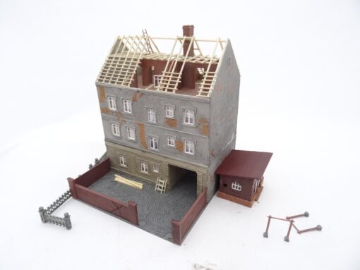 Pola H0 154 Stadthaus in Renovierung aus Anlagerückbau siehe Foto RR358 o. – Bild 7