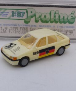 Praline 1:87 Nr.: 5799 Ford Escort "Wiedervereinigung", in OVP EB4939
