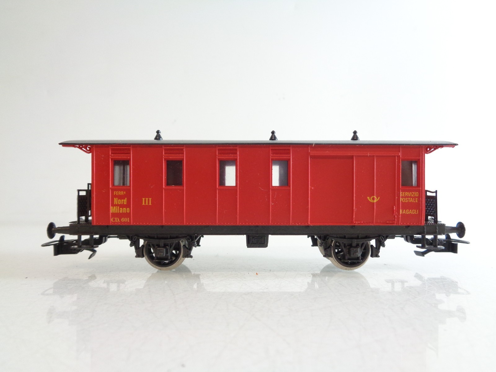 Rivarossi H0 Personenwagen 3.Kl. mit Postabt. der Ferro Nord Milano BH999 o.