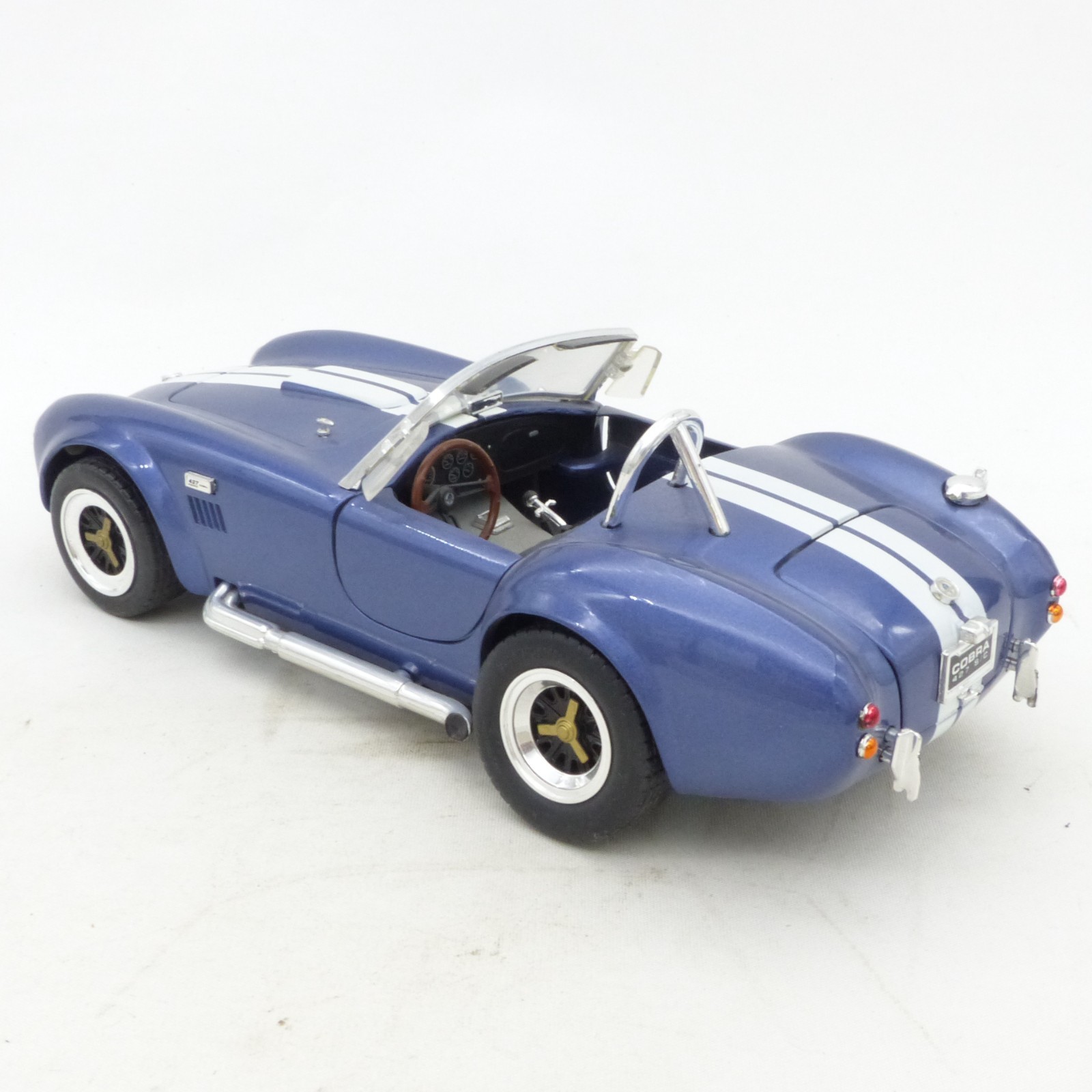 Road Legends 1:18 92058 Shelby Cobra 427 S/C zweifarbig in Tüte o. EX8424 – Bild 4