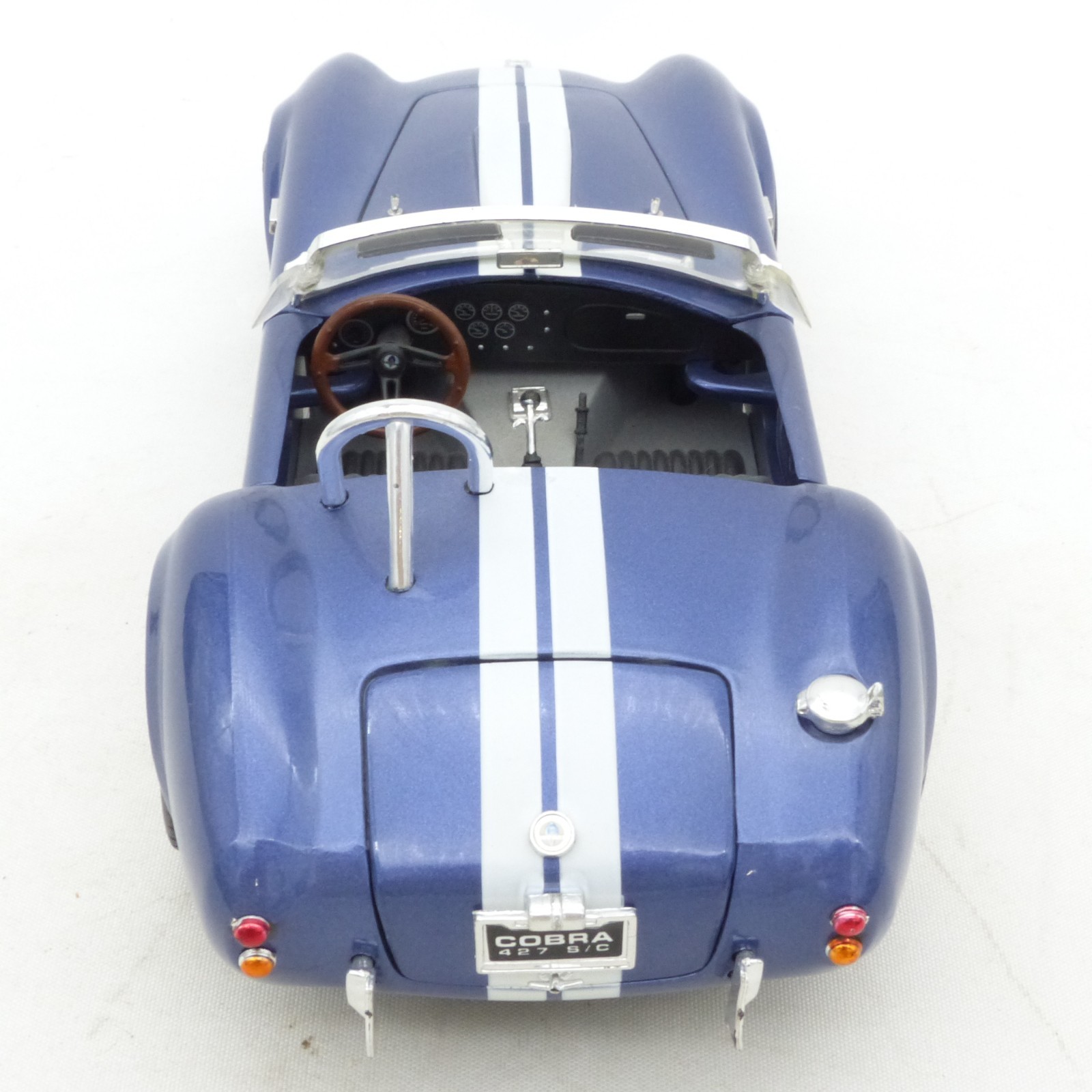 Road Legends 1:18 92058 Shelby Cobra 427 S/C zweifarbig in Tüte o. EX8424 – Bild 5