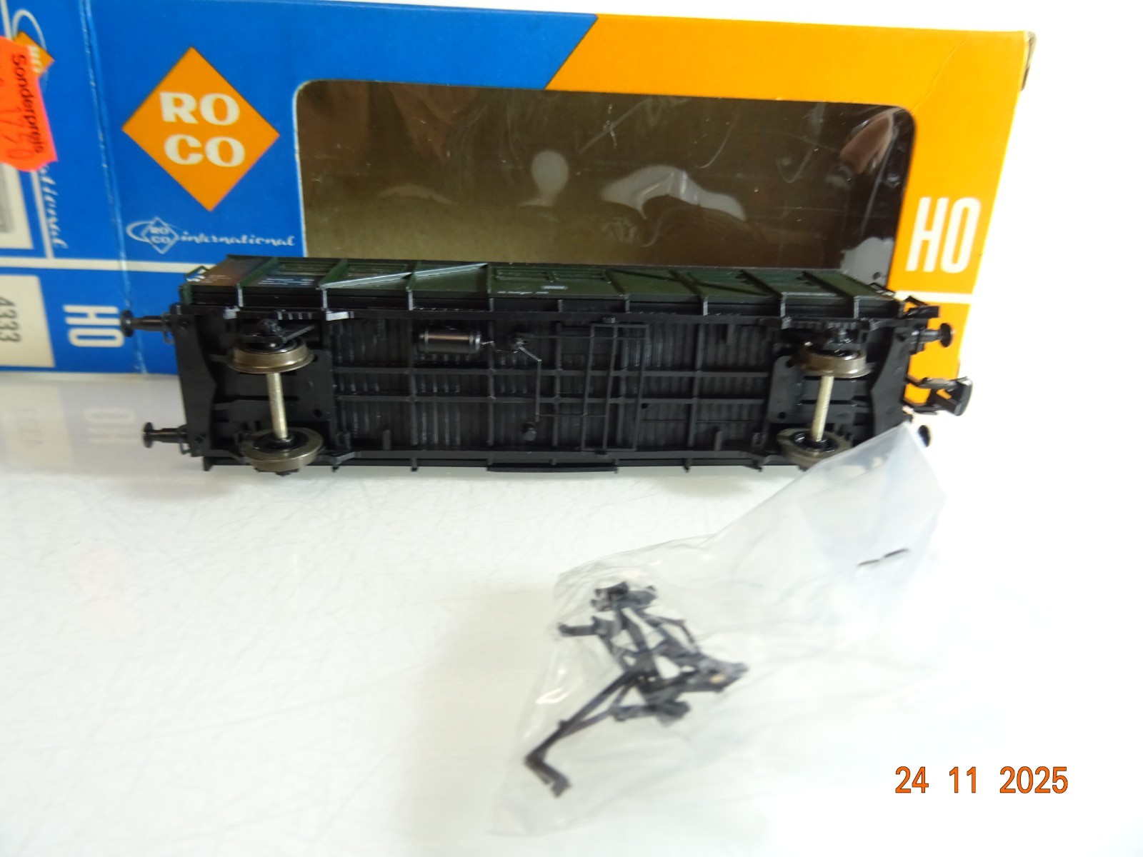 Roco H0 4333 Bauzugwagen Wohn-Schlafwagen der DB in OVP RR4805 – Bild 4