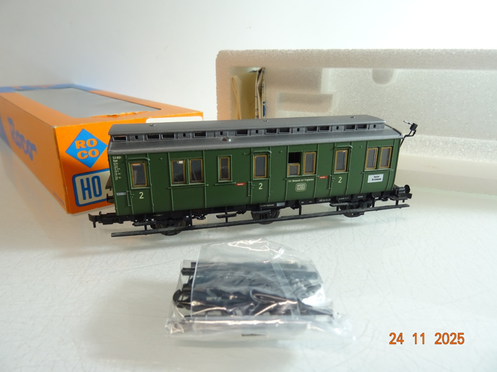 Roco H0 AC 44221A Abteilwagen 2. Klasse der DB in OVP RR4777 – Bild 3