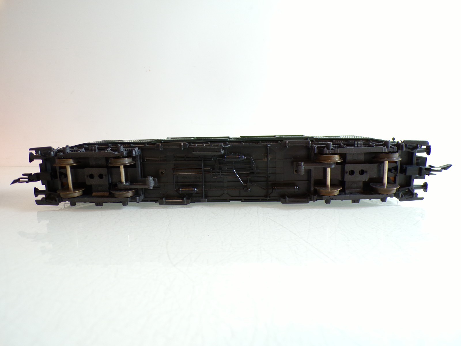 Roco H0 AC Gepäckwagen der DB in EVP für Märklin BH1358 – Bild 4