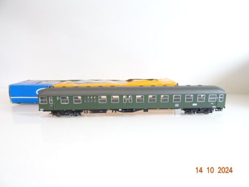 Roco H0 AC Personenwagen 2.Klasse/Gepäckabt. der DB in EVP PR3209 – Bild 3