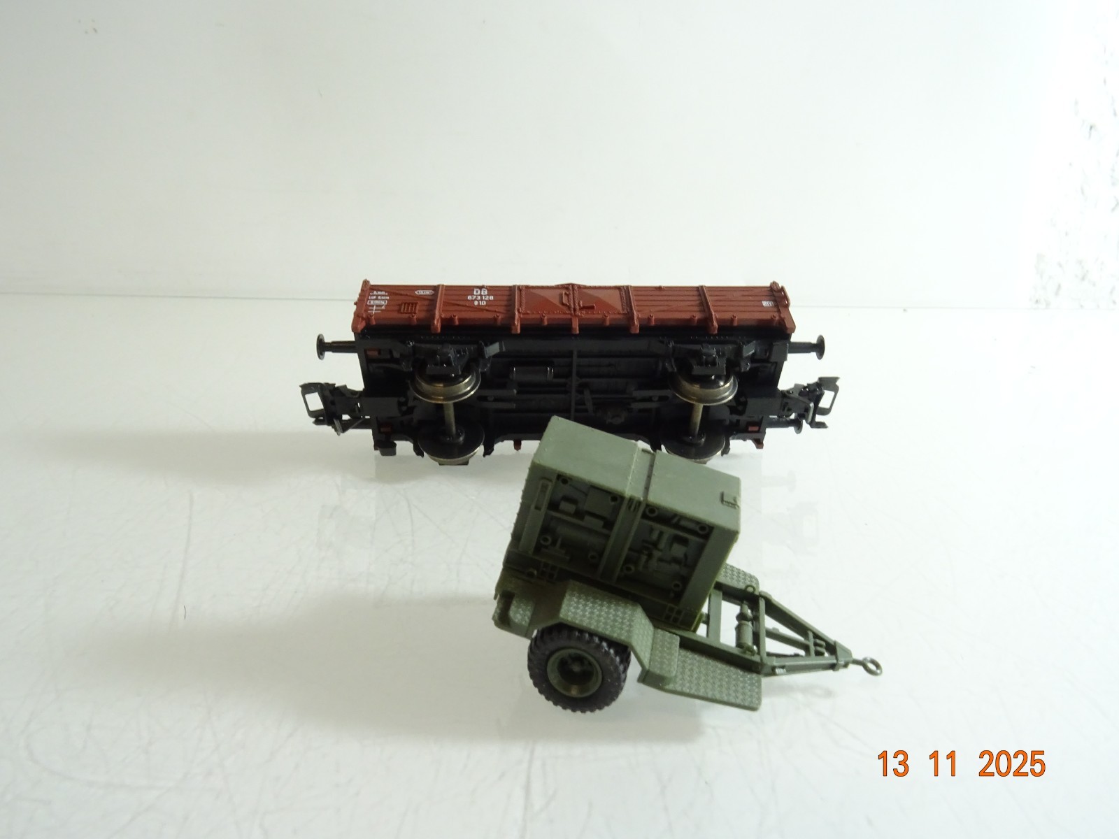 Roco H0 offener Güterwagen 673 128 mit Anhänger der DB RR4563 o. – Bild 4