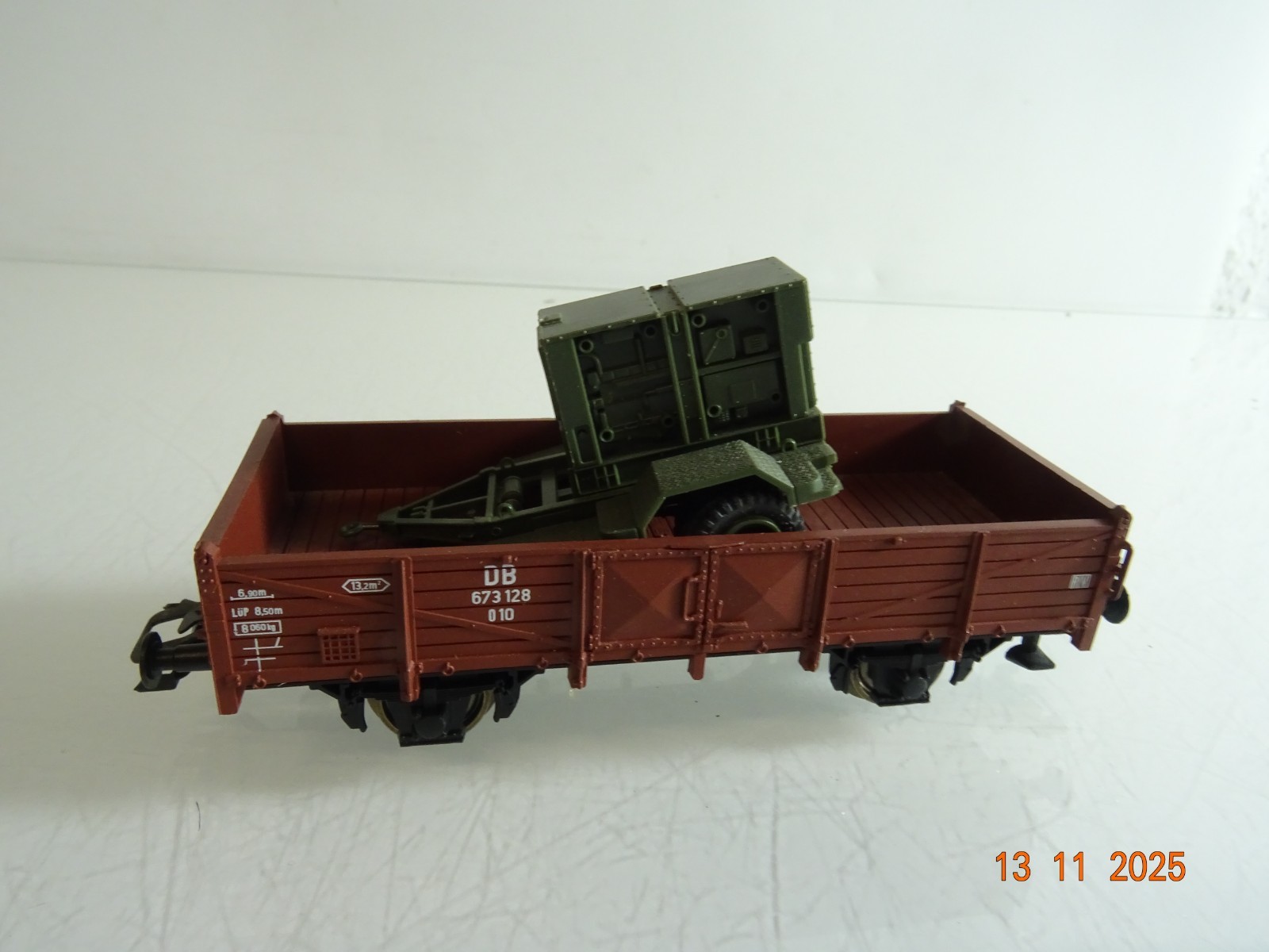 Roco H0 offener Güterwagen 673 128 mit Anhänger der DB RR4563 o.