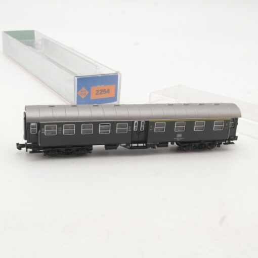 Roco N 2254 Eilzugwagen 1./2.Kl Umbauwagen der DB in OVP RR503