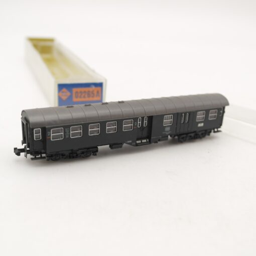 Roco N Personenwagen 2. Klasse 50 80 82-12061-1 der DB in EVP RR2201 – Bild 3
