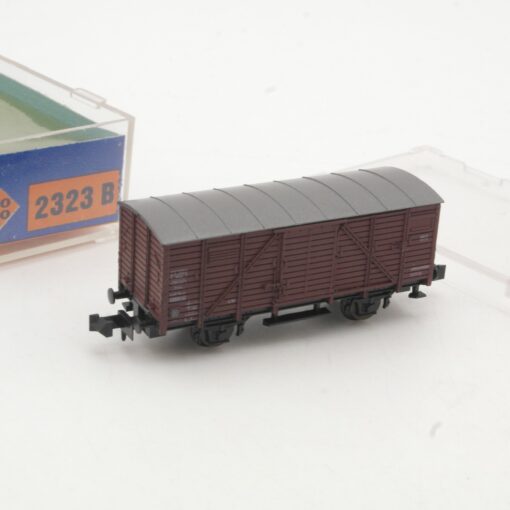 Roco N gedeckter Güterwagen in EVP RR444