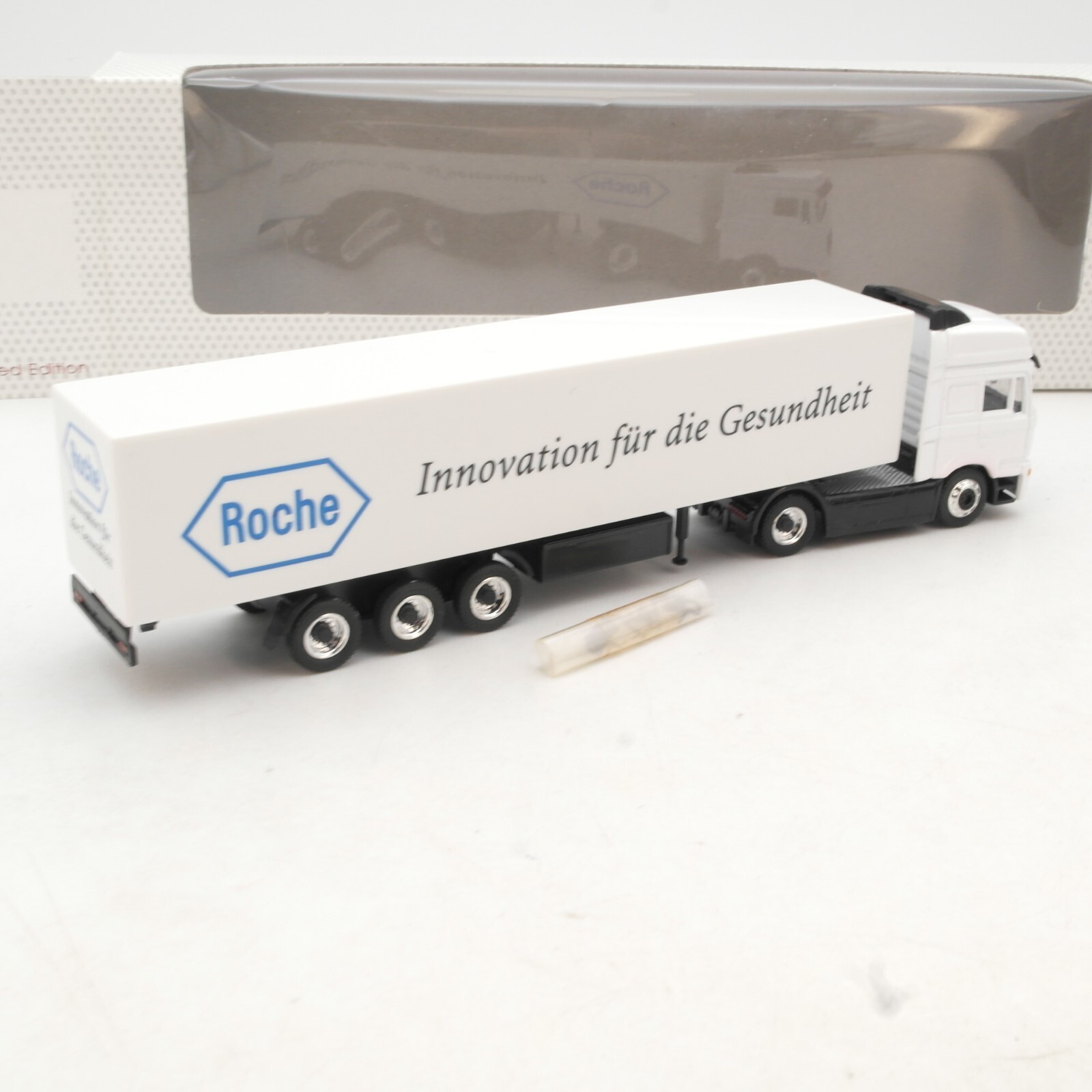 Schuco 1:87 MAN Sattelzug Roche Limited Edition in OVP QR1134 – Bild 3