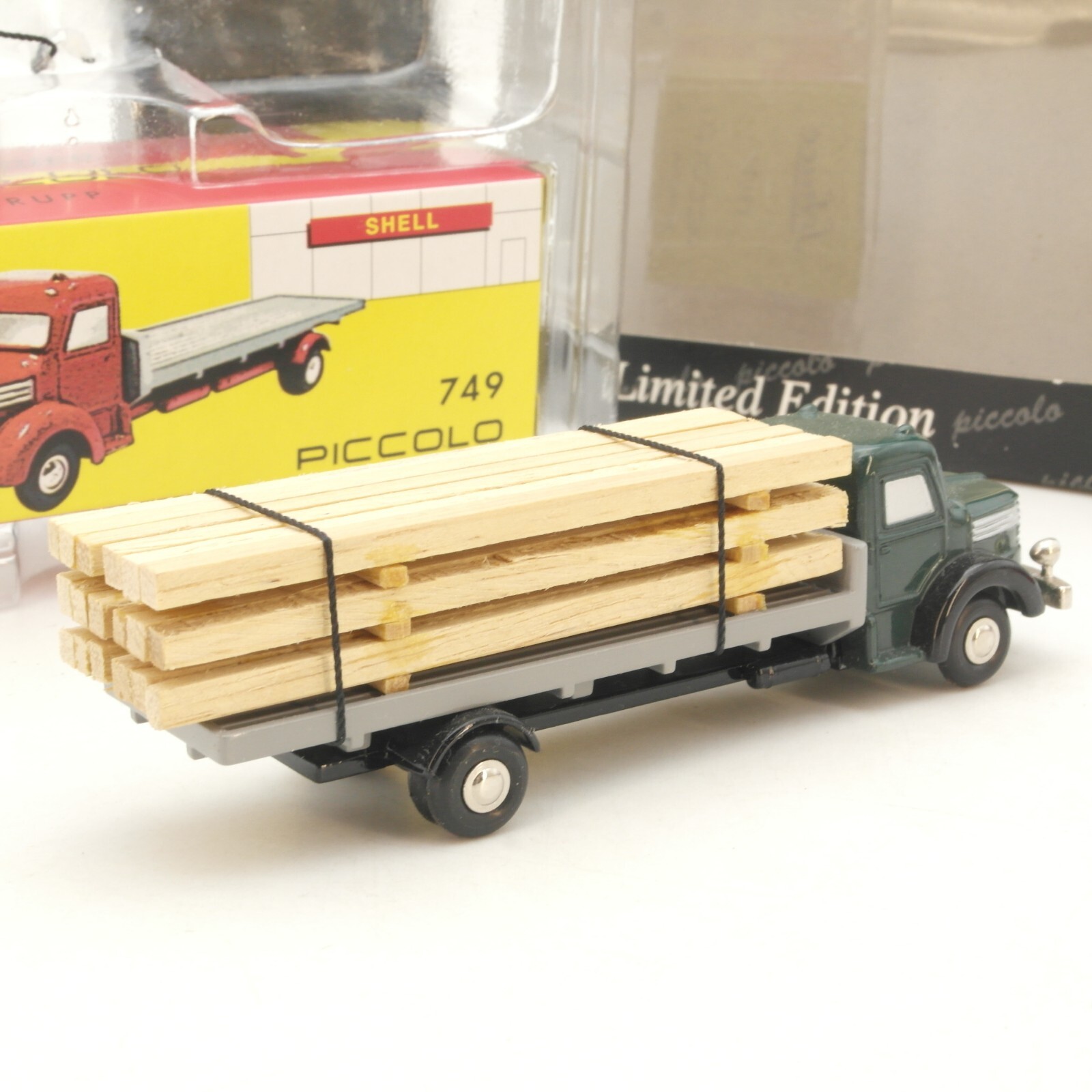 Schuco 1:90 Krupp 749 Pritschenwagen Holzhandel in OVP RG7303 – Bild 3