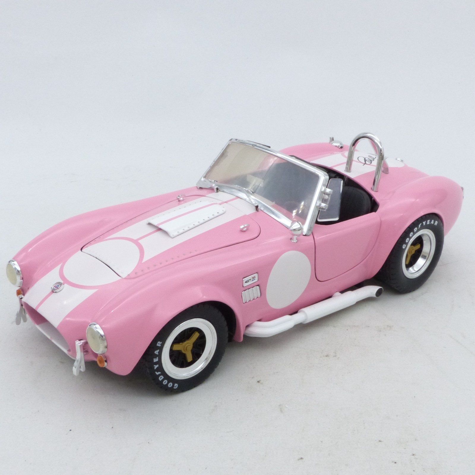 Shelby Collectibles Inc. 1:18 Shelby Cobra 427 S/C pink/weiß in Tüte o. EX8439 – Bild 3