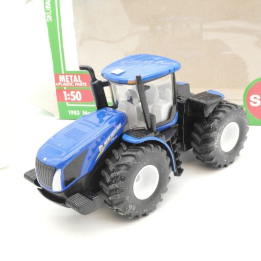 Siku 1:50 Farmer Holland T9.560 Traktor in OVP RI7453