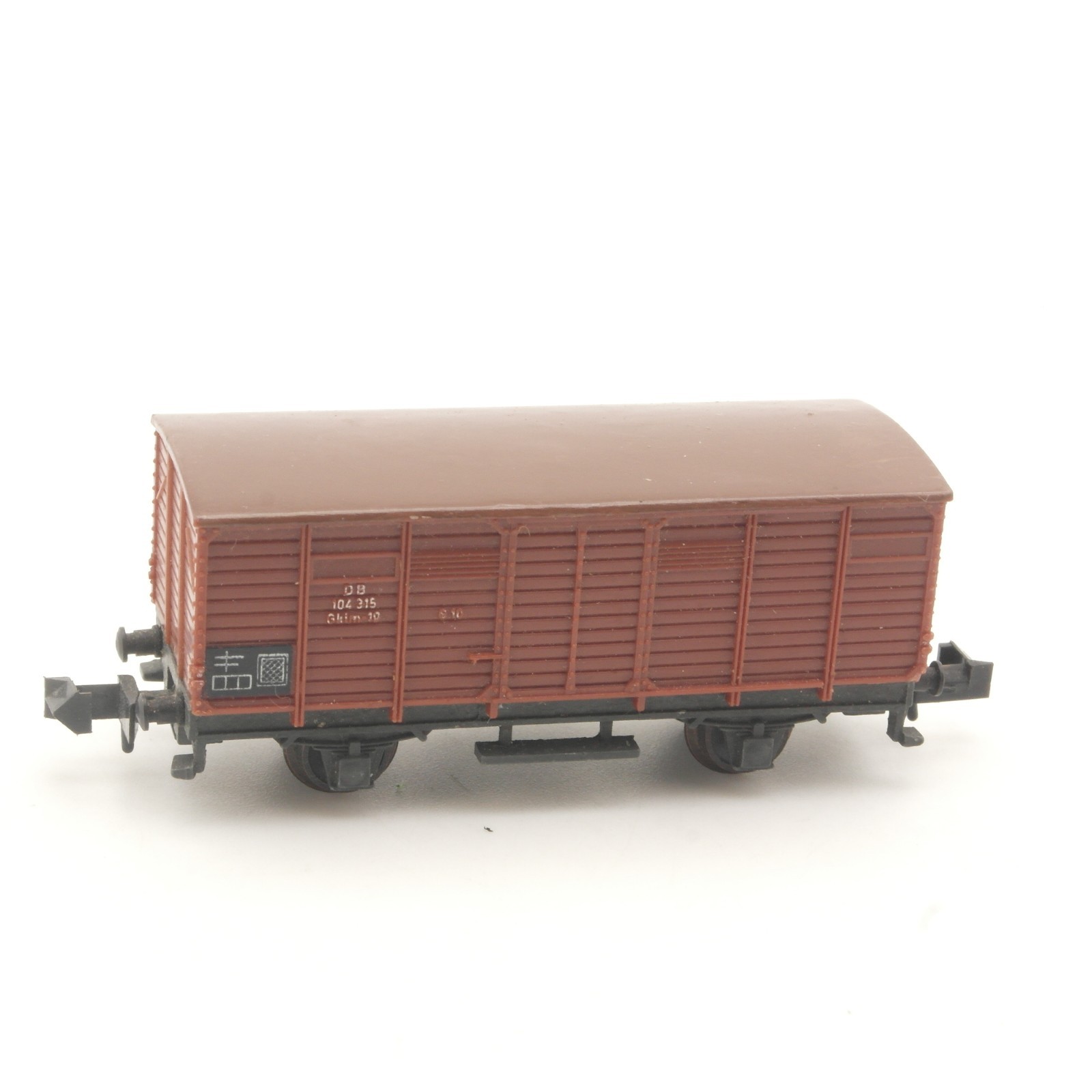 Spur N gedeckter Güterwagen 104 315 der DB RR5084 o.